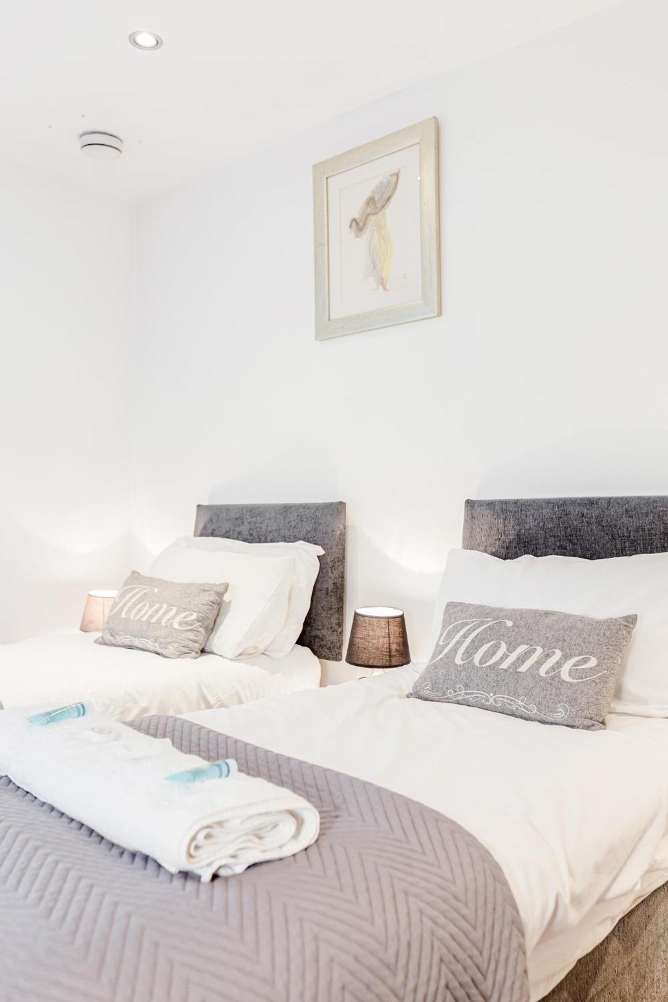 Premium Apartments By Excel London Bagian luar foto